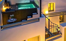 Tiara Suites Santorini